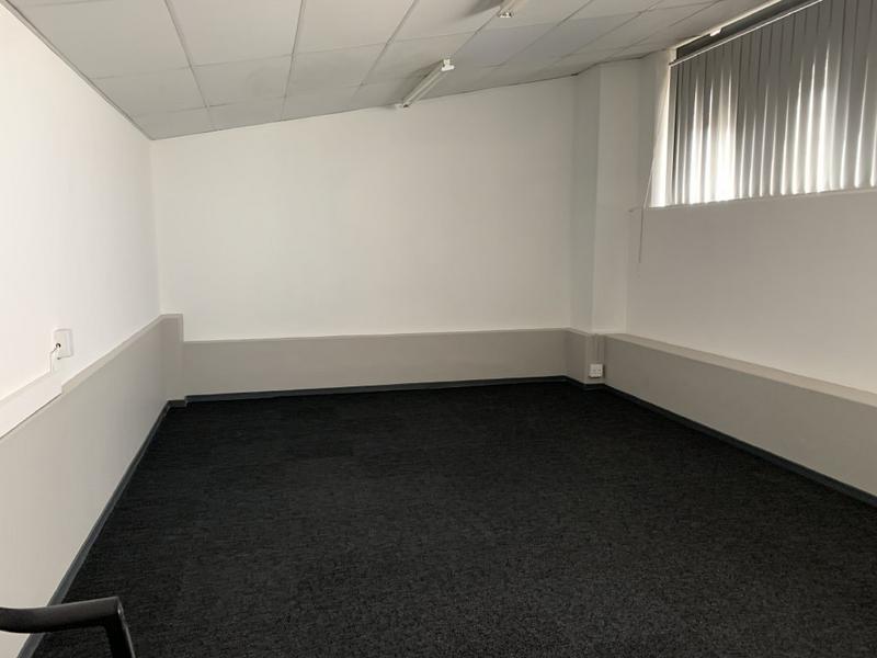 To Let commercial Property for Rent in Paarden Eiland Western Cape